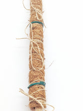 Load image into Gallery viewer, Rustic coconut coir pole 24&quot;